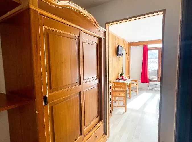 Отель Atmosphere 3*