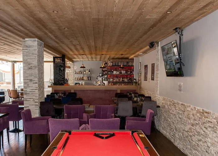 Отель Atmosphere 3*