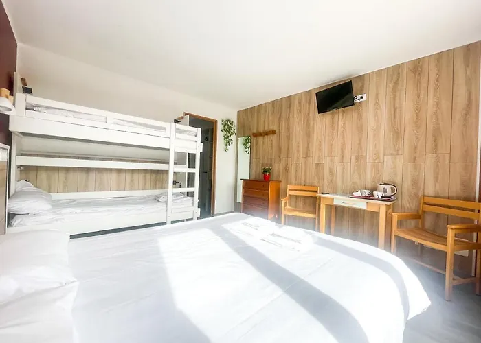 Atmosphere Hotell 3*